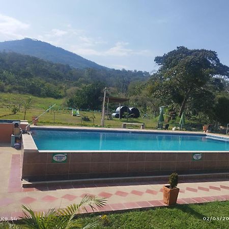 Hotel Campestre La Fuente - Piscina Moniquira Exterior photo