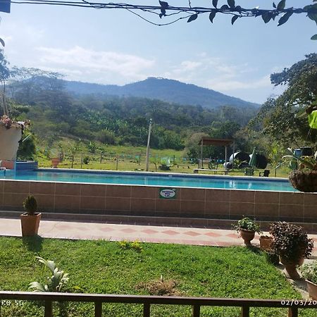 Hotel Campestre La Fuente - Piscina Moniquira Exterior photo